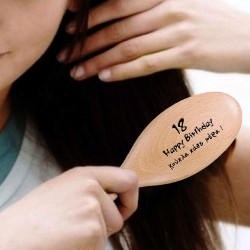 Βούρτσα για Μαλλιά ξύλινη με χάραξη Μήνυμα, Όνομα