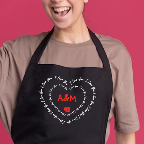 I Love You σε Ποδιά Κουζίνας, Μπάρμπεκιου με Αρχικά