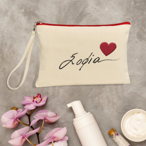 Όνομα με Κέντημα-Embroidered-σε Νεσεσέρ με καρδιά