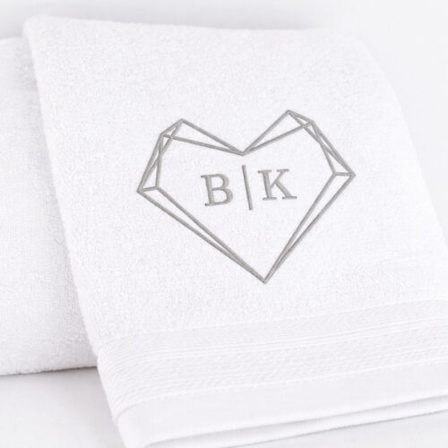 prosopopoiimeni petseta mpaniou me kenthma gia gamo me arxika