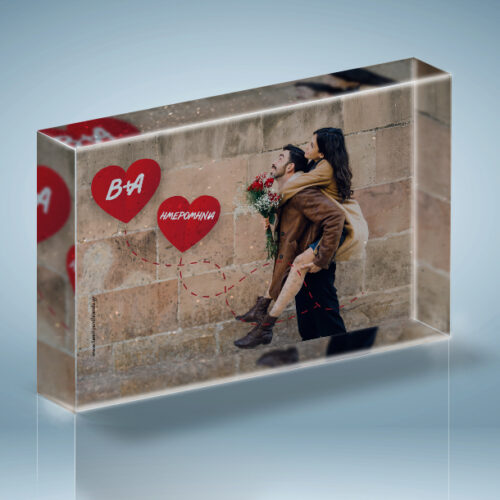 Καρδιές Μπαλόνια με Ονόματα, σε Κορνίζα με αιωρούμενες καρδούλες