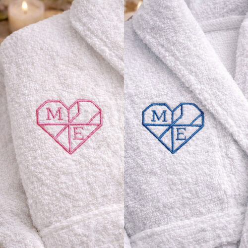 Μπουρνούζι με Κεντημένα Αρχικά σε Καρδιά